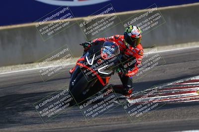 media/Aug-29-2025-TrackDaz (Fri) [[e7163b0dc3]]/A Group/12pm (Turn 11)/